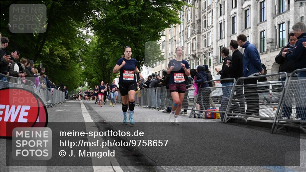 14.06.2026 - REWE Women's Run J. Mangold http://msf.ph/oto/9758657 14.06.2026 10:59:59 Ziel 5143, 5233, 5322, 5691, 5692, 5792, 5930, 5954 meine-sportfotos.de