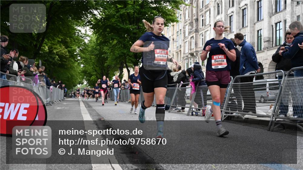 14.06.2026 - REWE Women's Run J. Mangold http://msf.ph/oto/9758670 14.06.2026 11:00:00 Ziel 5143, 5233, 5322, 5403, 5691, 5692, 5792, 5930, 5954 meine-sportfotos.de