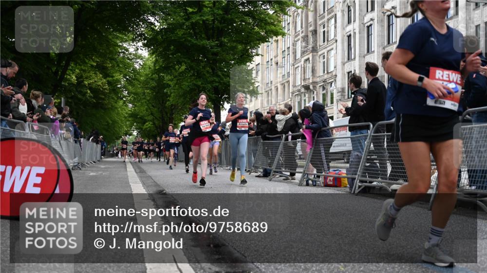 14.06.2026 - REWE Women's Run J. Mangold http://msf.ph/oto/9758689 14.06.2026 11:00:03 Ziel 5143, 5233, 5322, 5403, 5415, 5691, 5692, 5782, 5929, 6019, 6040 meine-sportfotos.de