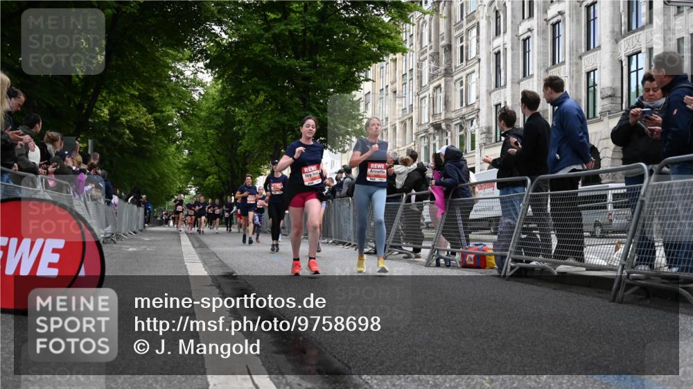 14.06.2026 - REWE Women's Run J. Mangold http://msf.ph/oto/9758698 14.06.2026 11:00:04 Ziel 5143, 5233, 5322, 5403, 5415, 5691, 5692, 5782, 5929, 6019, 6040 meine-sportfotos.de