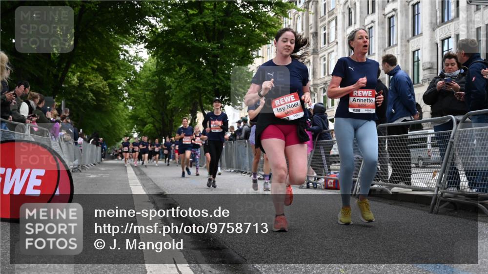 14.06.2026 - REWE Women's Run J. Mangold http://msf.ph/oto/9758713 14.06.2026 11:00:05 Ziel 5143, 5403, 5415, 5691, 5692, 5782, 5929, 6019, 6040 meine-sportfotos.de
