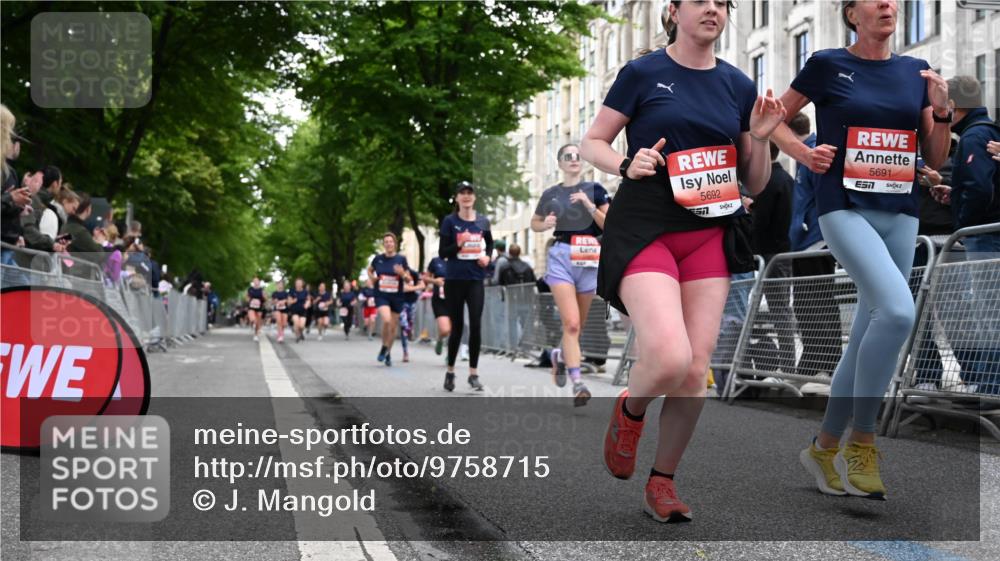 14.06.2026 - REWE Women's Run J. Mangold http://msf.ph/oto/9758715 14.06.2026 11:00:06 Ziel 5143, 5403, 5415, 5691, 5692, 5782, 5929, 6019, 6040 meine-sportfotos.de