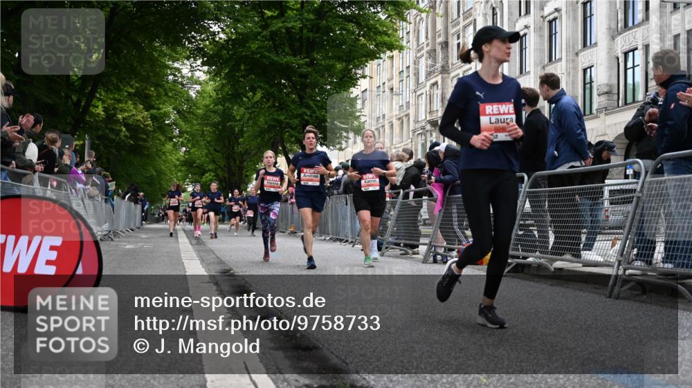 14.06.2026 - REWE Women's Run J. Mangold http://msf.ph/oto/9758733 14.06.2026 11:00:07 Ziel 5001, 5002, 5004, 5143, 5403, 5415, 5691, 5692, 5719, 5782, 5929, 6019, 6040 meine-sportfotos.de