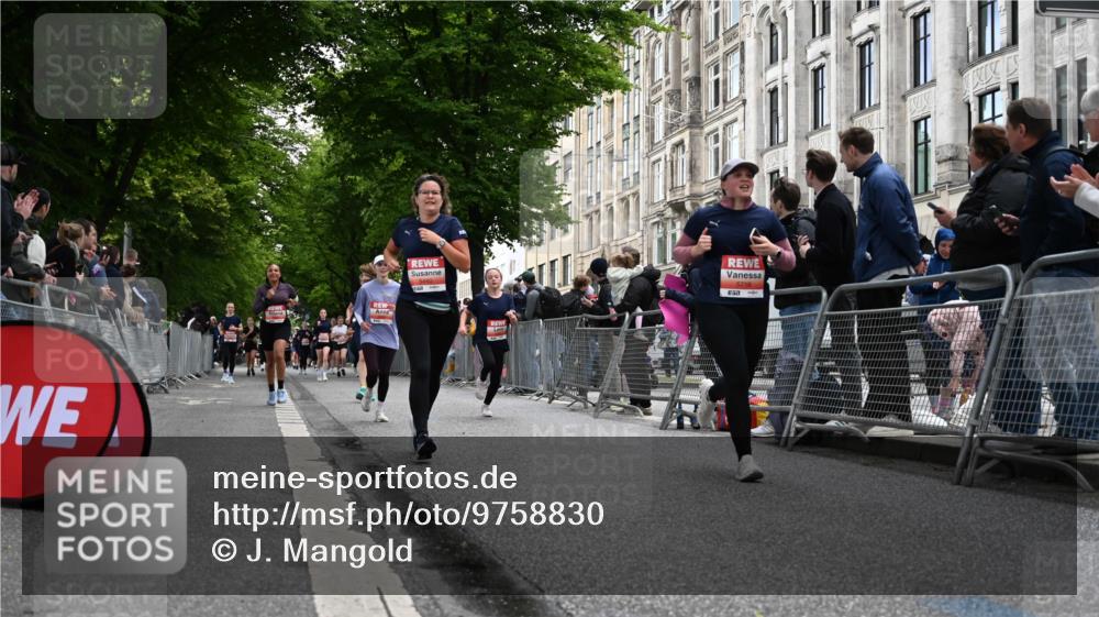 14.06.2026 - REWE Women's Run J. Mangold http://msf.ph/oto/9758830 14.06.2026 11:00:23 Ziel 5193, 5435, 5440, 5453, 5486, 5665, 5716, 5764, 5894 meine-sportfotos.de