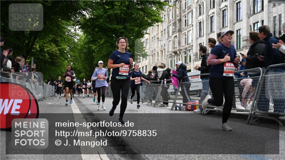14.06.2026 - REWE Women's Run J. Mangold http://msf.ph/oto/9758835 14.06.2026 11:00:23 Ziel 5193, 5435, 5440, 5453, 5486, 5665, 5716, 5764, 5894 meine-sportfotos.de