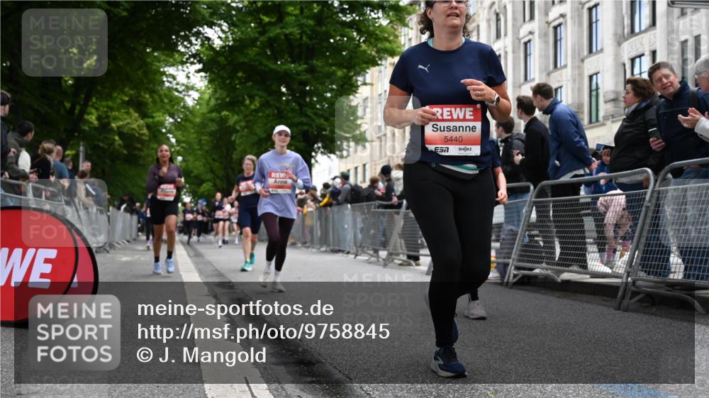 14.06.2026 - REWE Women's Run J. Mangold http://msf.ph/oto/9758845 14.06.2026 11:00:24 Ziel 5193, 5328, 5435, 5440, 5453, 5486, 5716, 5764, 5894, 6055, 6061 meine-sportfotos.de