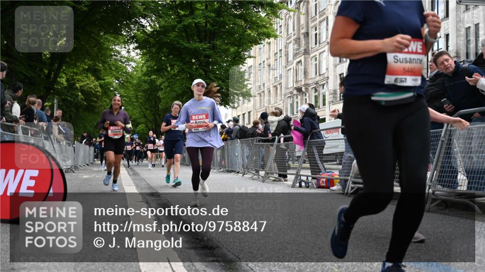 14.06.2026 - REWE Women's Run J. Mangold http://msf.ph/oto/9758847 14.06.2026 11:00:24 Ziel 5193, 5328, 5435, 5440, 5453, 5486, 5716, 5764, 5894, 6055, 6061 meine-sportfotos.de