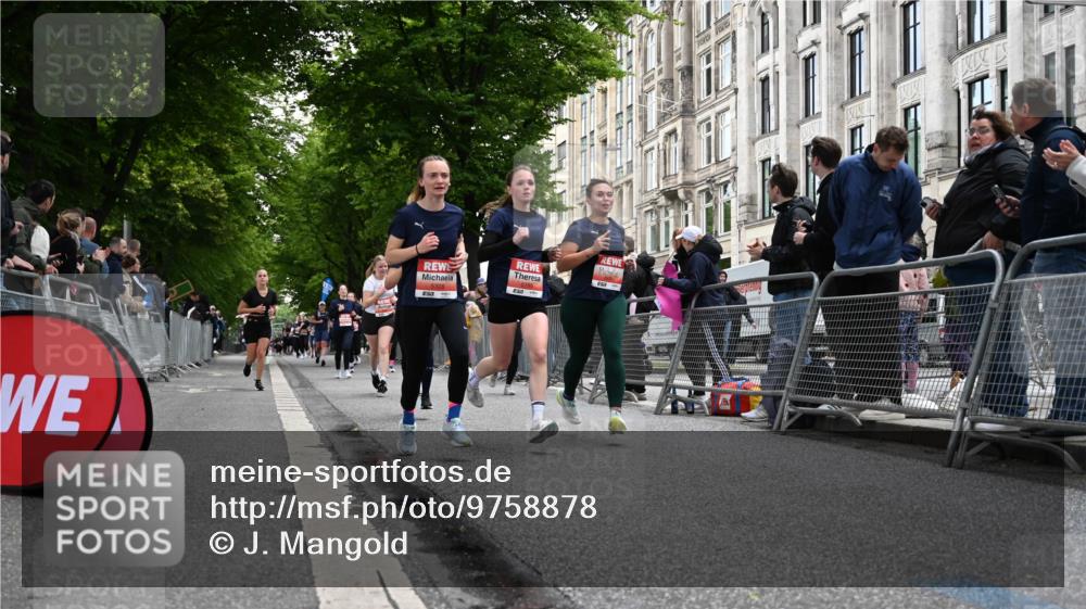 14.06.2026 - REWE Women's Run J. Mangold http://msf.ph/oto/9758878 14.06.2026 11:00:29 Ziel 5193, 5328, 5486, 5547, 5548, 5764, 5861, 5894, 6018, 6055, 6061 meine-sportfotos.de