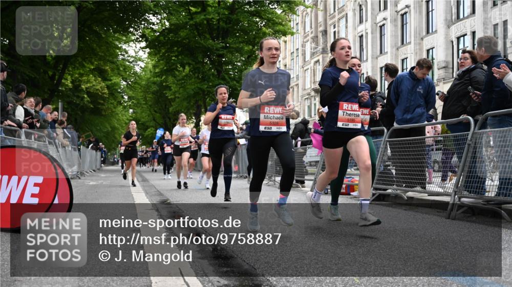 14.06.2026 - REWE Women's Run J. Mangold http://msf.ph/oto/9758887 14.06.2026 11:00:30 Ziel 5054, 5193, 5242, 5328, 5341, 5486, 5547, 5548, 5764, 5861, 6018, 6055, 6061 meine-sportfotos.de