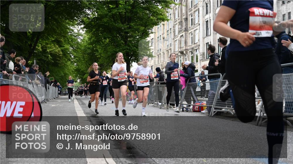 14.06.2026 - REWE Women's Run J. Mangold http://msf.ph/oto/9758901 14.06.2026 11:00:31 Ziel 5054, 5193, 5242, 5328, 5341, 5532, 5547, 5548, 5764, 5861, 6018, 6055, 6061 meine-sportfotos.de