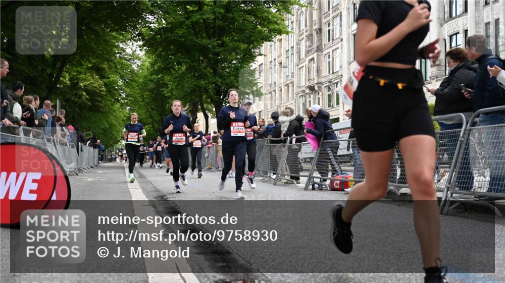 14.06.2026 - REWE Women's Run J. Mangold http://msf.ph/oto/9758930 14.06.2026 11:00:34 Ziel 5054, 5055, 5242, 5328, 5341, 5532, 5547, 5548, 5767, 5861, 6018, 6055, 6061 meine-sportfotos.de