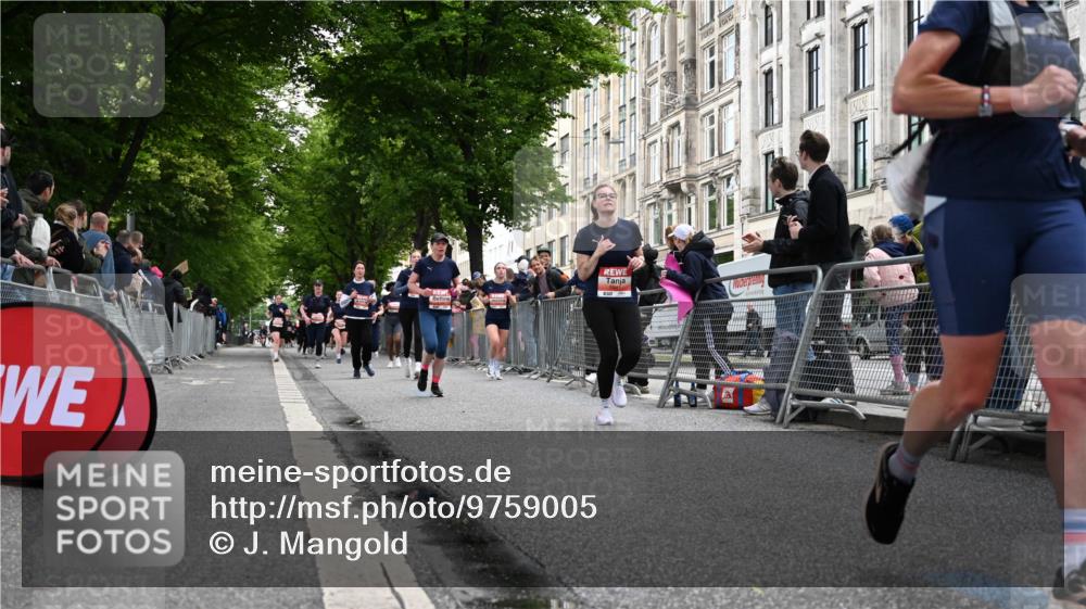 14.06.2026 - REWE Women's Run J. Mangold http://msf.ph/oto/9759005 14.06.2026 11:00:41 Ziel 5025, 5055, 5146, 5270, 5307, 5364, 5481, 5532, 5672, 5767, 5874, 5941 meine-sportfotos.de