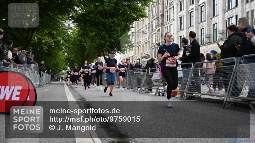 14.06.2026 - REWE Women's Run J. Mangold http://msf.ph/oto/9759015 14.06.2026 11:00:41 Ziel 5025, 5055, 5146, 5270, 5307, 5364, 5481, 5532, 5672, 5767, 5874, 5941 meine-sportfotos.de