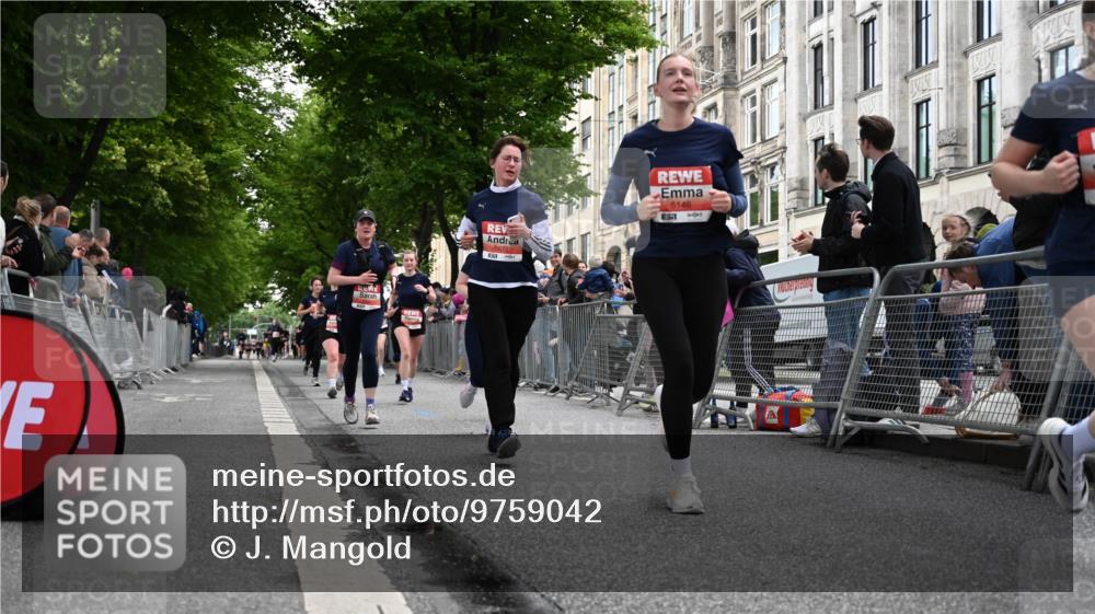 14.06.2026 - REWE Women's Run J. Mangold http://msf.ph/oto/9759042 14.06.2026 11:00:45 Ziel 5025, 5041, 5087, 5146, 5270, 5307, 5364, 5455, 5481, 5507, 5599, 5618, 5672, 5874, 5941 meine-sportfotos.de