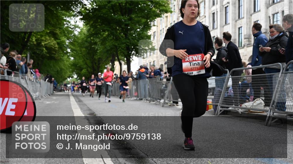 14.06.2026 - REWE Women's Run J. Mangold http://msf.ph/oto/9759138 14.06.2026 11:00:53 Ziel 5041, 5087, 5419, 5455, 5507, 5603, 5618, 5771, 5948, 5952, 6025 meine-sportfotos.de