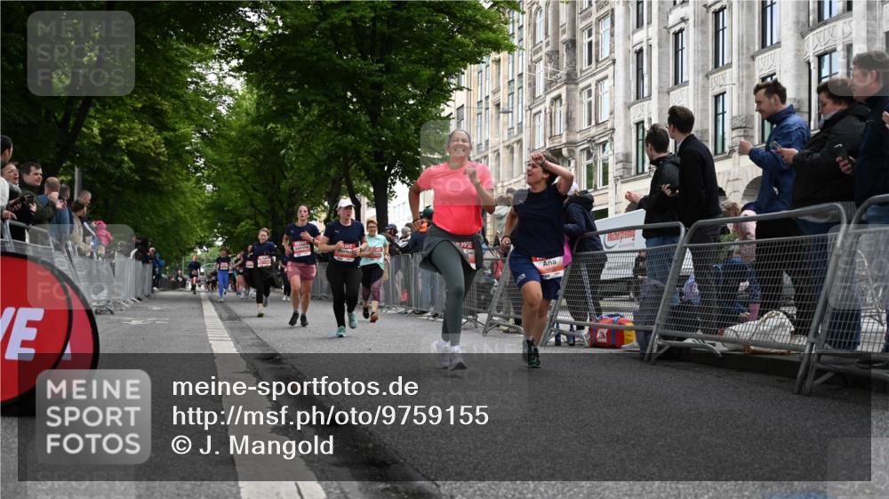 14.06.2026 - REWE Women's Run J. Mangold http://msf.ph/oto/9759155 14.06.2026 11:00:56 Ziel 5419, 5421, 5603, 5771, 5824, 5948, 5952, 6025 meine-sportfotos.de
