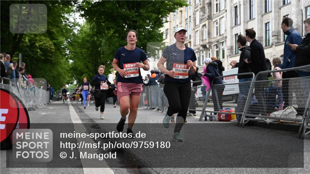 14.06.2026 - REWE Women's Run J. Mangold http://msf.ph/oto/9759180 14.06.2026 11:00:59 Ziel 5262, 5315, 5326, 5419, 5421, 5824, 5948, 5952, 6025 meine-sportfotos.de
