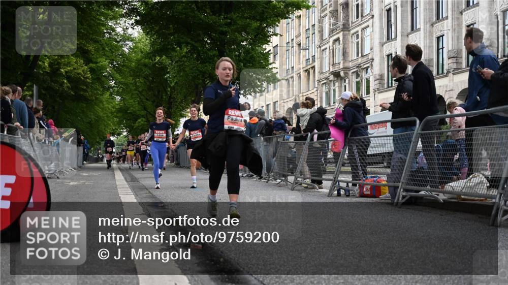 14.06.2026 - REWE Women's Run J. Mangold http://msf.ph/oto/9759200 14.06.2026 11:01:01 Ziel 5115, 5262, 5315, 5326, 5419, 5421, 5824, 5864, 5948, 5952, 6025 meine-sportfotos.de