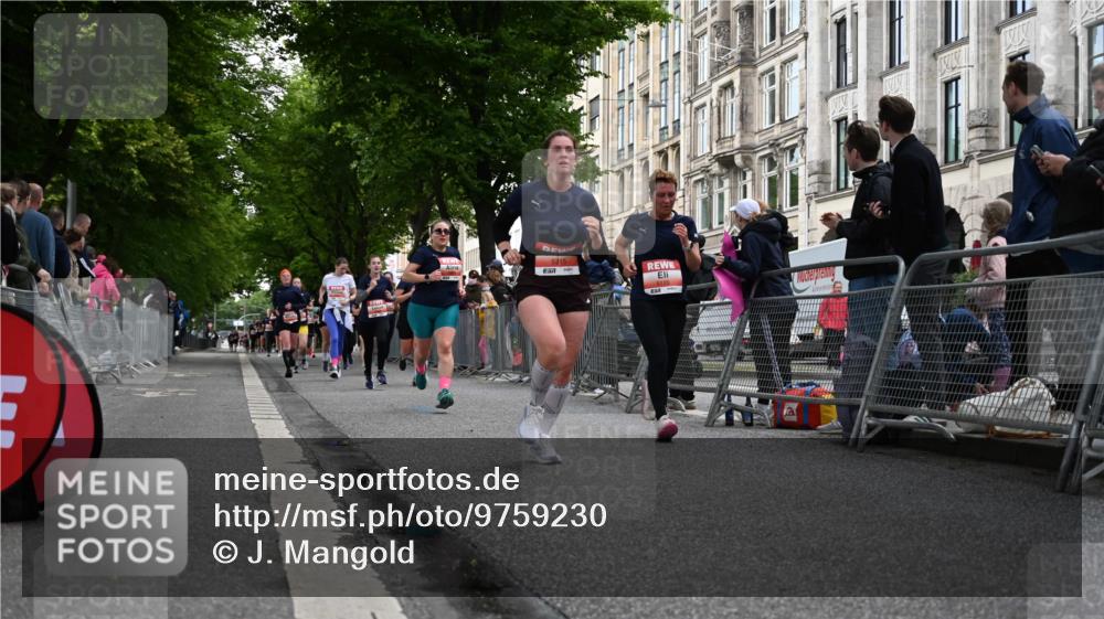 14.06.2026 - REWE Women's Run J. Mangold http://msf.ph/oto/9759230 14.06.2026 11:01:04 Ziel 5115, 5262, 5315, 5326, 5421, 5690, 5748, 5824, 5864, 5880 meine-sportfotos.de