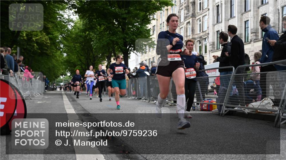14.06.2026 - REWE Women's Run J. Mangold http://msf.ph/oto/9759236 14.06.2026 11:01:05 Ziel 5062, 5115, 5262, 5315, 5326, 5690, 5748, 5824, 5864, 5880, 5966 meine-sportfotos.de