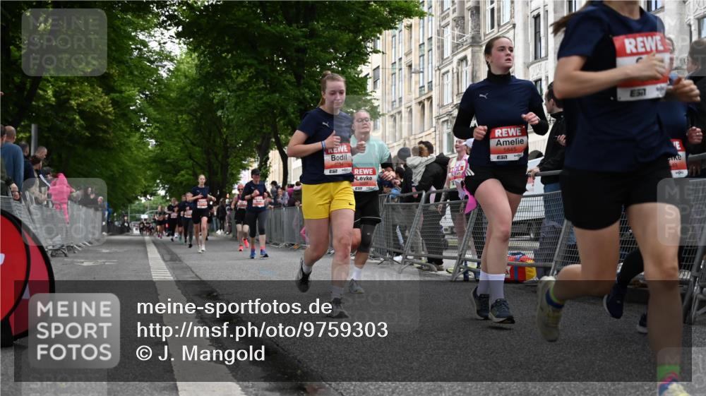 14.06.2026 - REWE Women's Run J. Mangold http://msf.ph/oto/9759303 14.06.2026 11:01:12 Ziel 5029, 5046, 5062, 5234, 5351, 5648, 5656, 5690, 5748, 5845, 5880, 5966 meine-sportfotos.de