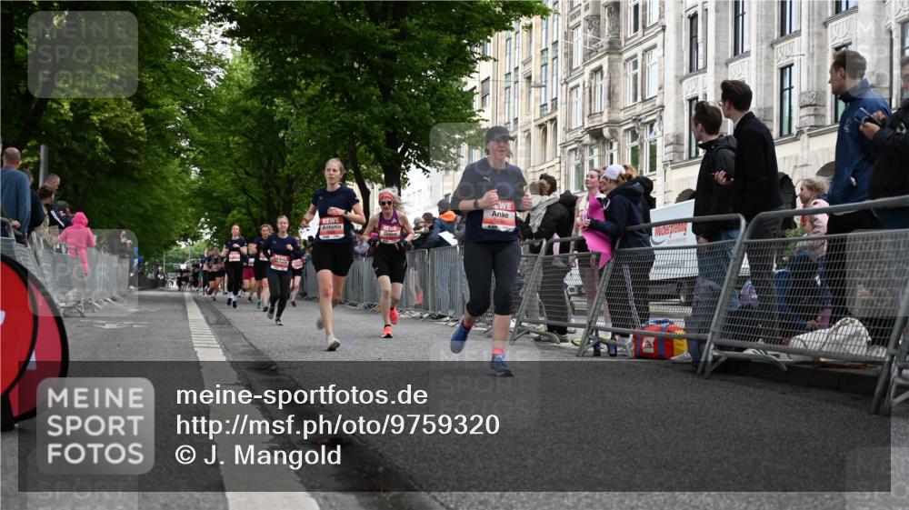 14.06.2026 - REWE Women's Run J. Mangold http://msf.ph/oto/9759320 14.06.2026 11:01:16 Ziel 5029, 5046, 5196, 5234, 5351, 5648, 5656, 5845, 6008, 6066 meine-sportfotos.de