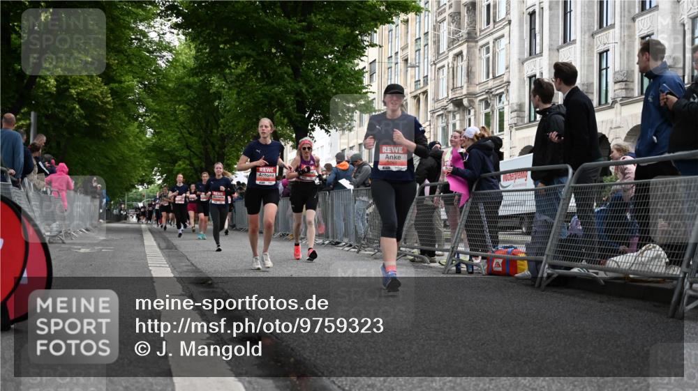 14.06.2026 - REWE Women's Run J. Mangold http://msf.ph/oto/9759323 14.06.2026 11:01:16 Ziel 5029, 5046, 5196, 5234, 5351, 5648, 5656, 5845, 6008, 6066 meine-sportfotos.de