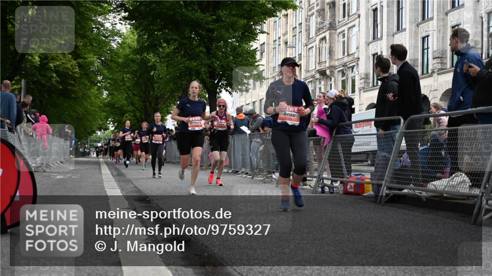 14.06.2026 - REWE Women's Run J. Mangold http://msf.ph/oto/9759327 14.06.2026 11:01:16 Ziel 5029, 5046, 5196, 5234, 5351, 5648, 5656, 5845, 6008, 6066 meine-sportfotos.de