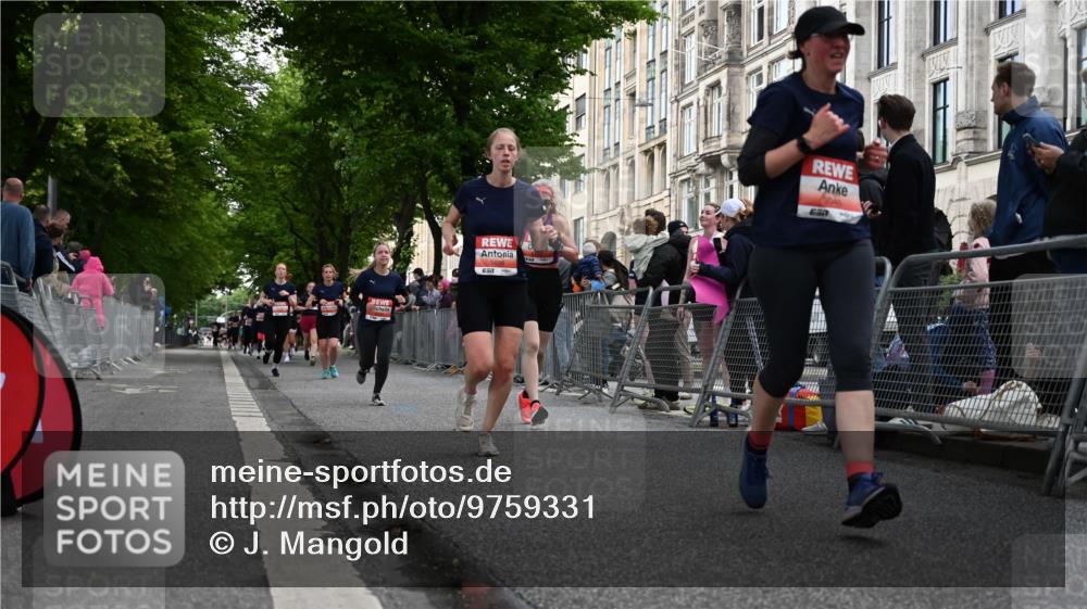 14.06.2026 - REWE Women's Run J. Mangold http://msf.ph/oto/9759331 14.06.2026 11:01:17 Ziel 5029, 5046, 5196, 5234, 5656, 5845, 6008, 6066 meine-sportfotos.de
