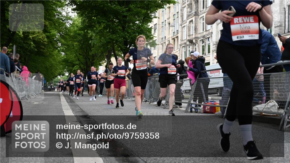 14.06.2026 - REWE Women's Run J. Mangold http://msf.ph/oto/9759358 14.06.2026 11:01:23 Ziel 5110, 5112, 5196, 5330, 5445, 5907, 6008, 6015, 6045, 6066 meine-sportfotos.de