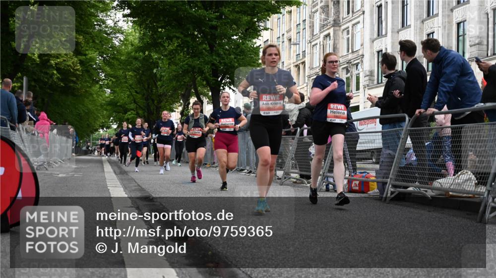 14.06.2026 - REWE Women's Run J. Mangold http://msf.ph/oto/9759365 14.06.2026 11:01:23 Ziel 5110, 5112, 5196, 5330, 5445, 5907, 6008, 6015, 6045, 6066 meine-sportfotos.de