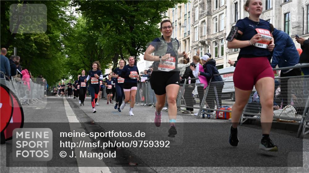 14.06.2026 - REWE Women's Run J. Mangold http://msf.ph/oto/9759392 14.06.2026 11:01:26 Ziel 5052, 5053, 5056, 5059, 5110, 5112, 5330, 5360, 5445, 5907, 6015, 6045, 6066 meine-sportfotos.de