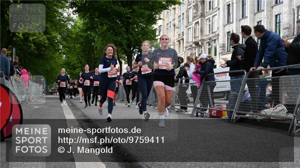 14.06.2026 - REWE Women's Run J. Mangold http://msf.ph/oto/9759411 14.06.2026 11:01:27 Ziel 5022, 5052, 5053, 5056, 5059, 5110, 5112, 5330, 5360, 5445, 5720, 5721, 5907, 6015, 6045 meine-sportfotos.de