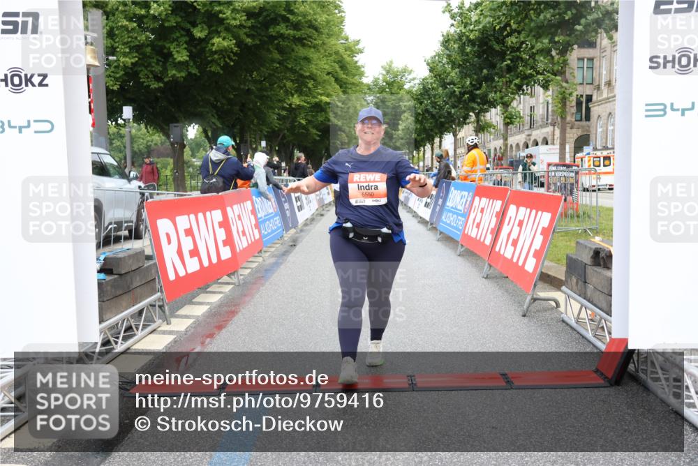 14.06.2026 - REWE Women's Run Strokosch-Dieckow http://msf.ph/oto/9759416 14.06.2026 11:19:09 Ziel 5550 meine-sportfotos.de