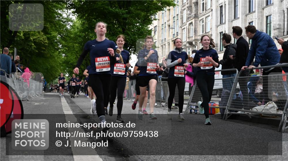 14.06.2026 - REWE Women's Run J. Mangold http://msf.ph/oto/9759438 14.06.2026 11:01:31 Ziel 5022, 5052, 5053, 5056, 5059, 5092, 5112, 5330, 5360, 5720, 5721, 5776, 5921, 6045 meine-sportfotos.de