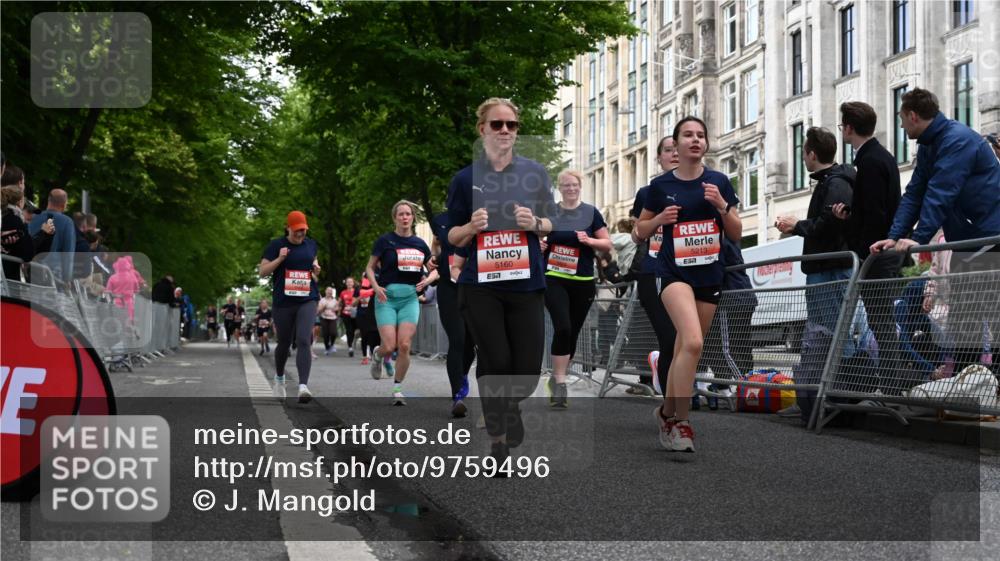14.06.2026 - REWE Women's Run J. Mangold http://msf.ph/oto/9759496 14.06.2026 11:01:38 Ziel 5092, 5141, 5160, 5194, 5213, 5241, 5518, 5520, 5586, 5641, 5659, 5776, 5917, 5921 meine-sportfotos.de