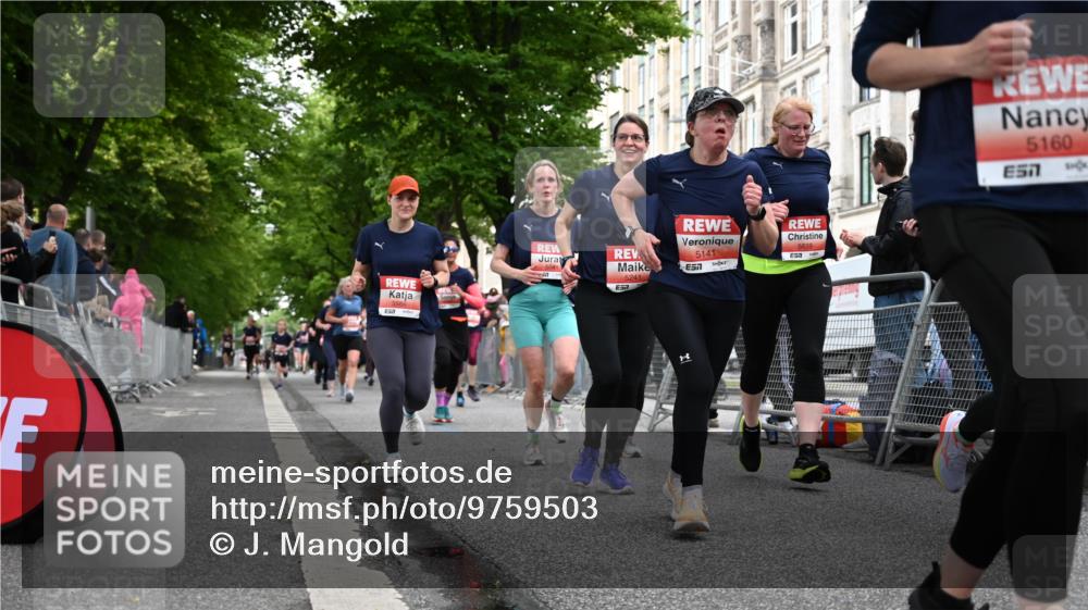 14.06.2026 - REWE Women's Run J. Mangold http://msf.ph/oto/9759503 14.06.2026 11:01:39 Ziel 5092, 5121, 5141, 5160, 5194, 5213, 5241, 5343, 5518, 5520, 5546, 5586, 5641, 5659, 5776, 5917, 5921 meine-sportfotos.de