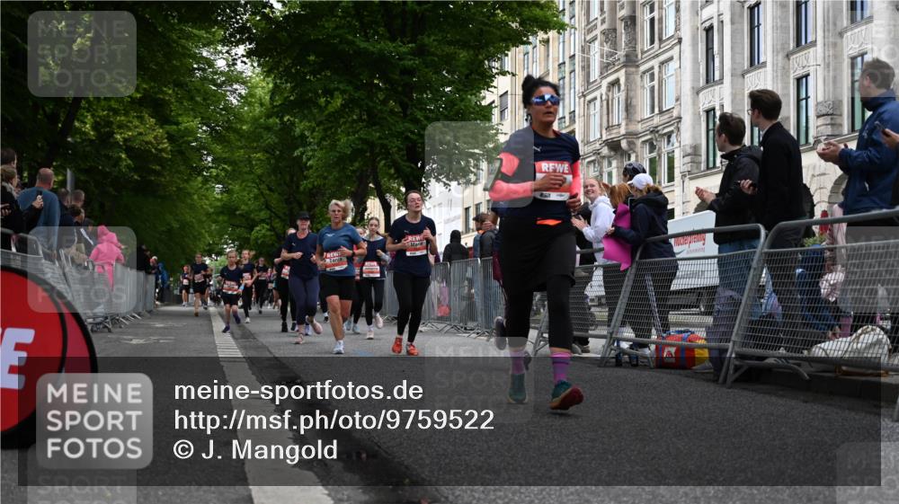 14.06.2026 - REWE Women's Run J. Mangold http://msf.ph/oto/9759522 14.06.2026 11:01:42 Ziel 5121, 5141, 5160, 5170, 5194, 5213, 5241, 5343, 5398, 5410, 5456, 5518, 5520, 5546, 5586, 5607, 5609, 5641, 5659, 5853, 5917, 5992 meine-sportfotos.de
