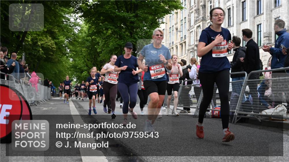 14.06.2026 - REWE Women's Run J. Mangold http://msf.ph/oto/9759543 14.06.2026 11:01:44 Ziel 5121, 5170, 5194, 5241, 5343, 5398, 5410, 5456, 5518, 5546, 5586, 5607, 5609, 5610, 5641, 5659, 5853, 5917, 5992 meine-sportfotos.de
