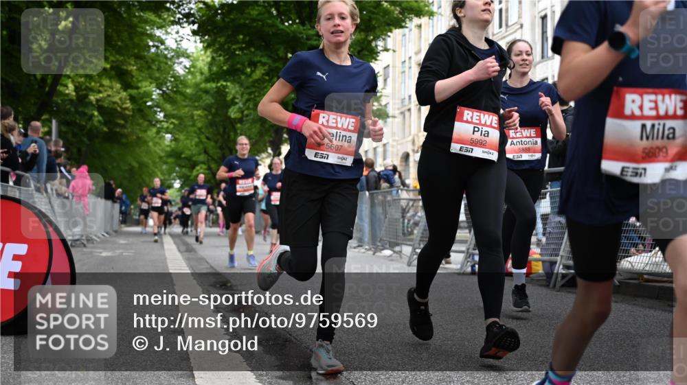 14.06.2026 - REWE Women's Run J. Mangold http://msf.ph/oto/9759569 14.06.2026 11:01:47 Ziel 5049, 5121, 5170, 5194, 5343, 5398, 5410, 5456, 5514, 5518, 5546, 5607, 5609, 5610, 5853, 5865, 5882, 5992, 6060 meine-sportfotos.de