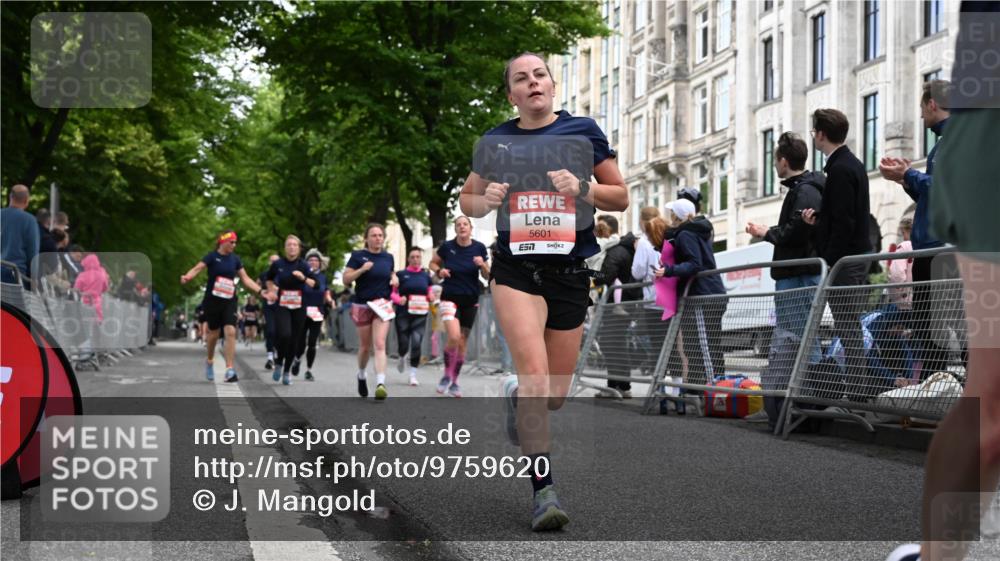 14.06.2026 - REWE Women's Run J. Mangold http://msf.ph/oto/9759620 14.06.2026 11:01:54 Ziel 5027, 5049, 5192, 5310, 5511, 5514, 5561, 5601, 5608, 5689, 5865, 5882, 6060 meine-sportfotos.de