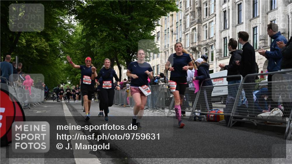 14.06.2026 - REWE Women's Run J. Mangold http://msf.ph/oto/9759631 14.06.2026 11:01:55 Ziel 5027, 5049, 5192, 5310, 5511, 5514, 5561, 5601, 5608, 5689, 5865, 5882, 6060 meine-sportfotos.de