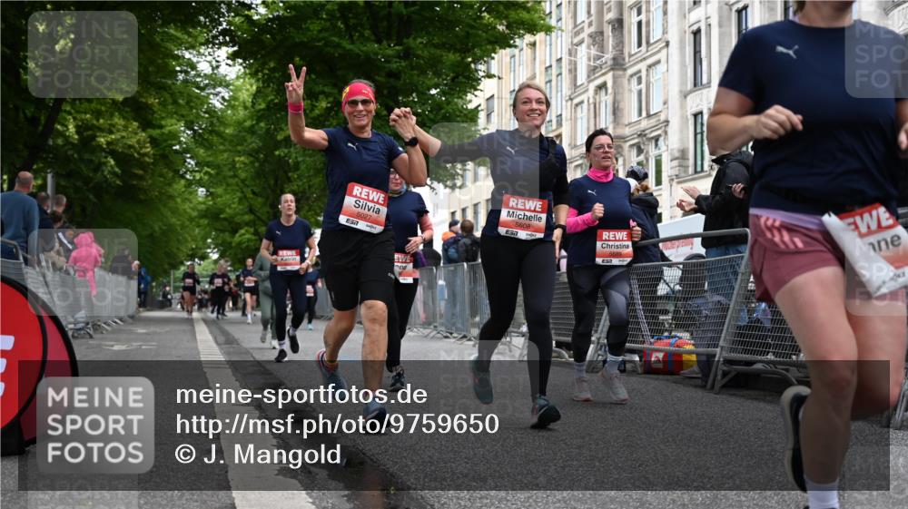 14.06.2026 - REWE Women's Run J. Mangold http://msf.ph/oto/9759650 14.06.2026 11:01:57 Ziel 5027, 5049, 5192, 5261, 5310, 5511, 5561, 5601, 5608, 5685, 5689, 5882 meine-sportfotos.de