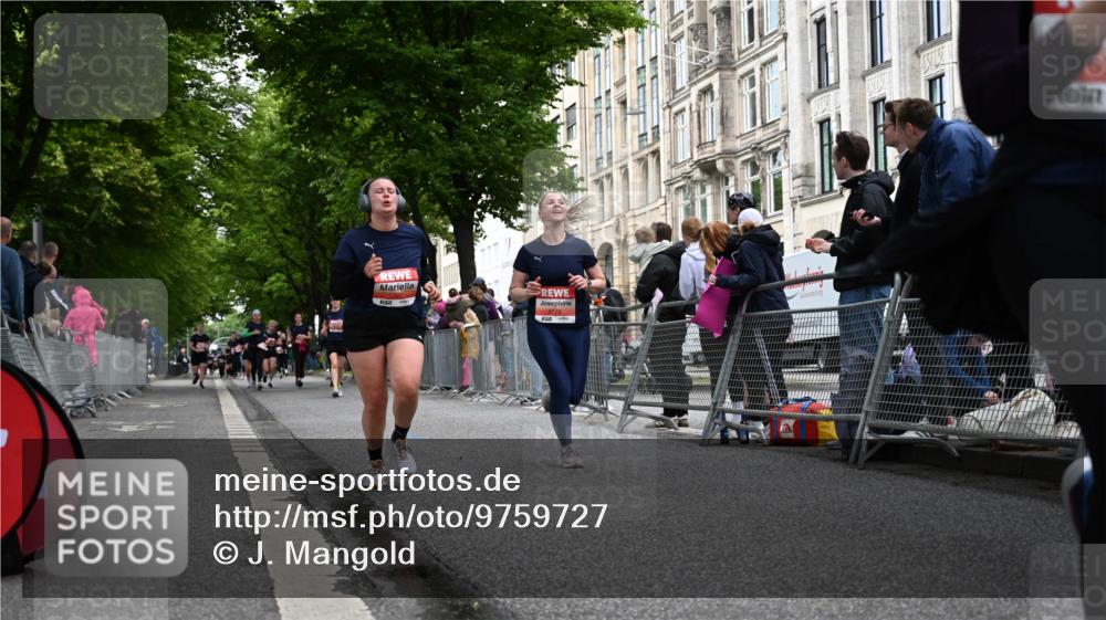14.06.2026 - REWE Women's Run J. Mangold http://msf.ph/oto/9759727 14.06.2026 11:02:08 Ziel 5176, 5309, 5377, 5579, 5780, 5932 meine-sportfotos.de