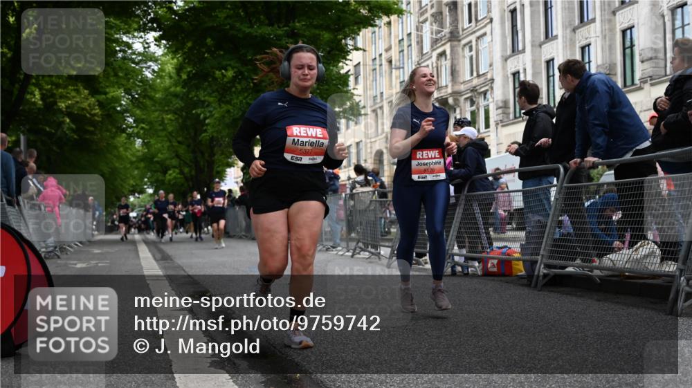 14.06.2026 - REWE Women's Run J. Mangold http://msf.ph/oto/9759742 14.06.2026 11:02:09 Ziel 5176, 5309, 5377, 5579, 5780, 5932 meine-sportfotos.de