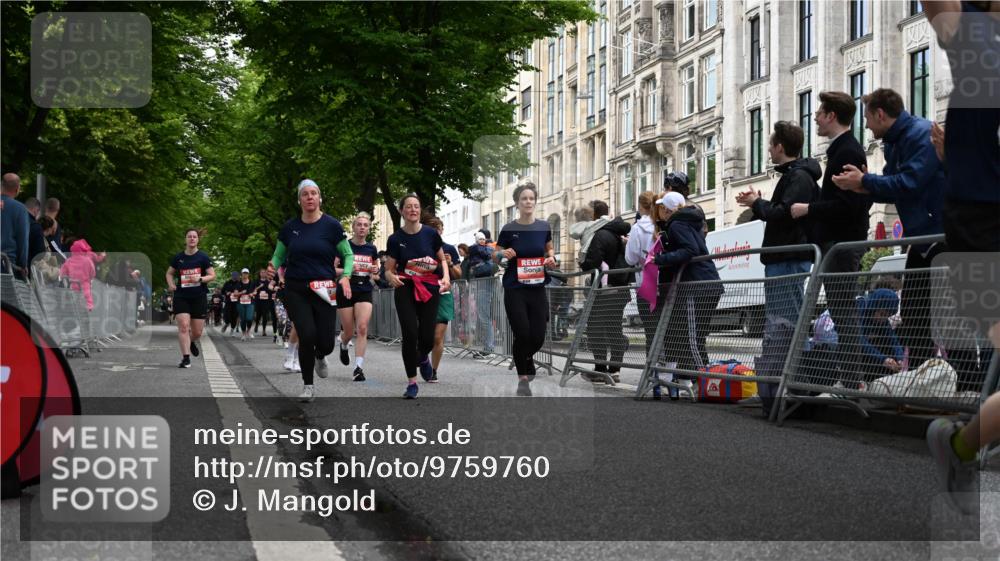 14.06.2026 - REWE Women's Run J. Mangold http://msf.ph/oto/9759760 14.06.2026 11:02:17 Ziel 5133, 5179, 5372, 5428, 5540, 5644, 5704, 5777, 5802, 5935 meine-sportfotos.de