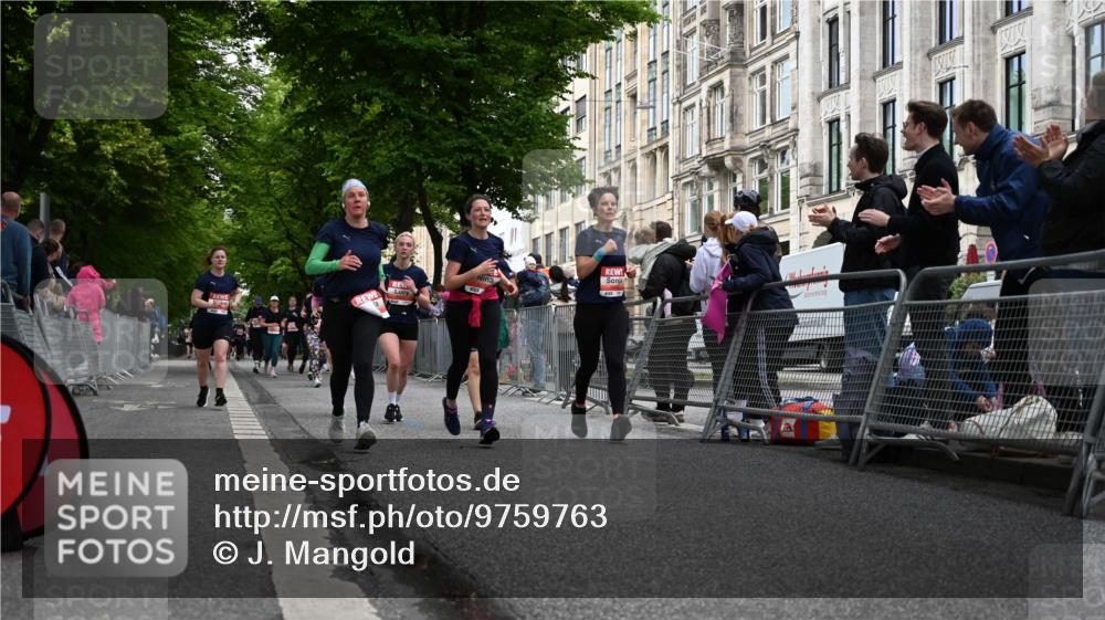 14.06.2026 - REWE Women's Run J. Mangold http://msf.ph/oto/9759763 14.06.2026 11:02:17 Ziel 5133, 5179, 5372, 5428, 5540, 5644, 5704, 5777, 5802, 5935 meine-sportfotos.de
