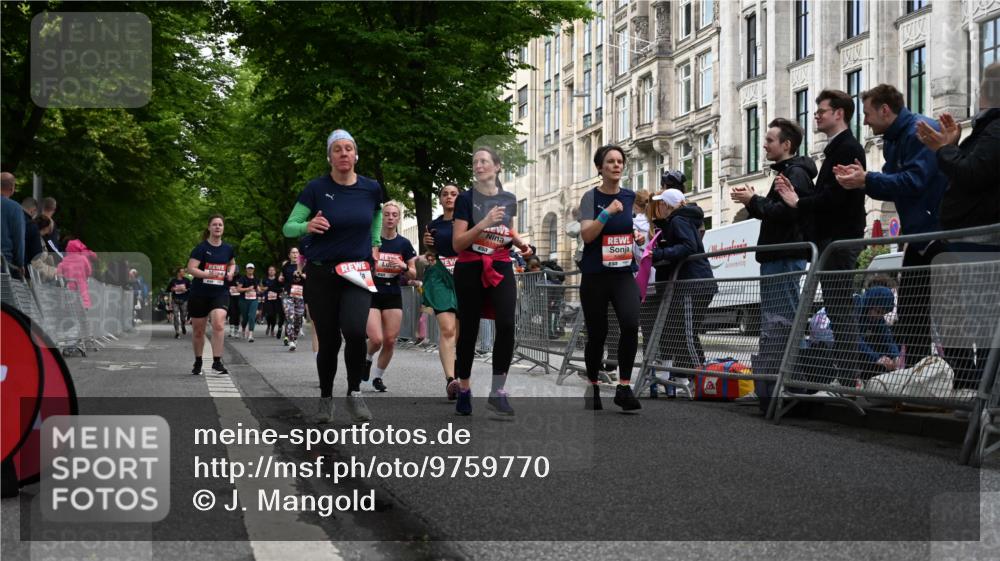 14.06.2026 - REWE Women's Run J. Mangold http://msf.ph/oto/9759770 14.06.2026 11:02:18 Ziel 5133, 5179, 5372, 5428, 5521, 5540, 5644, 5704, 5777, 5802, 5935 meine-sportfotos.de
