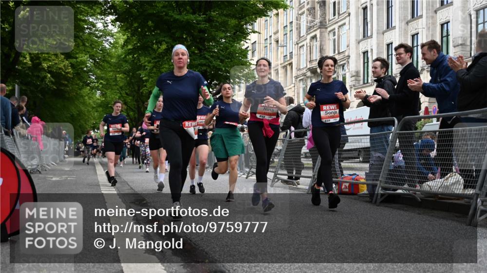 14.06.2026 - REWE Women's Run J. Mangold http://msf.ph/oto/9759777 14.06.2026 11:02:18 Ziel 5133, 5179, 5372, 5428, 5521, 5540, 5644, 5704, 5777, 5802, 5935 meine-sportfotos.de