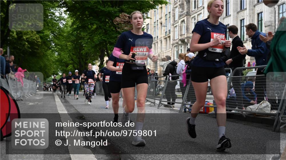 14.06.2026 - REWE Women's Run J. Mangold http://msf.ph/oto/9759801 14.06.2026 11:02:20 Ziel 5133, 5179, 5260, 5372, 5428, 5521, 5540, 5644, 5704, 5777, 5802, 5935 meine-sportfotos.de
